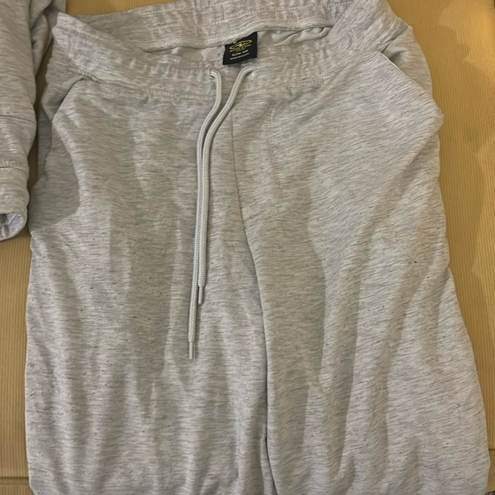 Men’s Athletic size small light gray. Back pocket. Dry works. Sweatpants